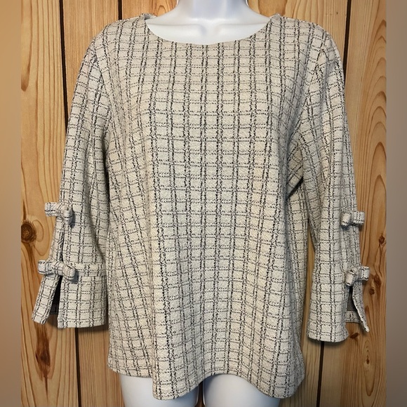 Karl Lagerfeld Paris Women’s Top Gray 3/4 Sleeve Bow Accent Size M Stretch Plaid - Picture 1 of 14